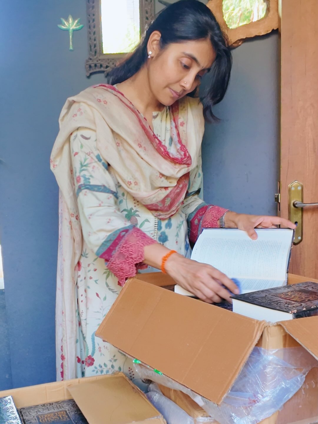 Shruti reading